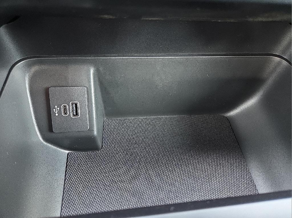 new 2025 Ford F-150 car, priced at $51,689