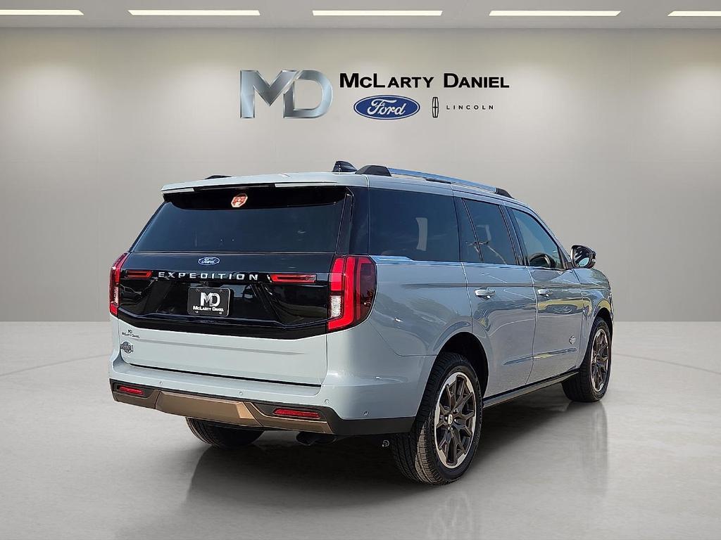new 2025 Ford Expedition car, priced at $82,959
