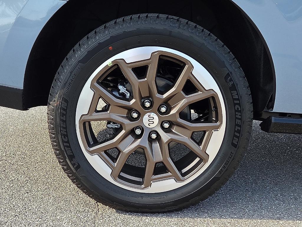 new 2025 Ford Expedition car, priced at $82,959