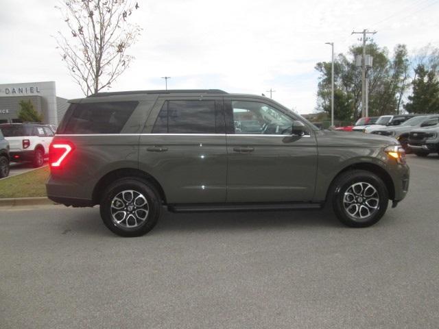 new 2024 Ford Expedition car, priced at $60,579