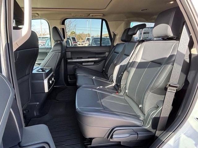 new 2024 Ford Expedition car, priced at $58,727