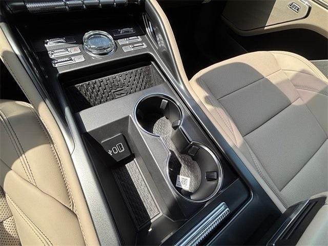 new 2025 Lincoln Nautilus car, priced at $58,208