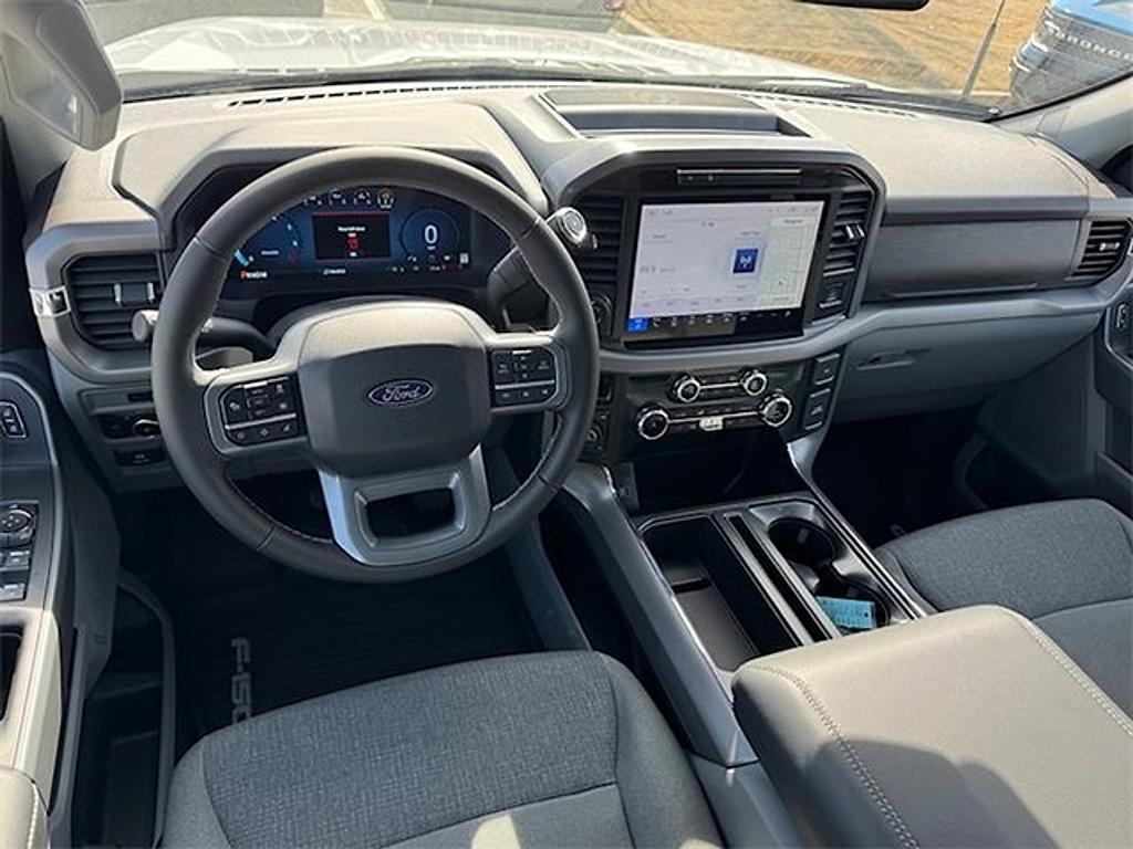 new 2025 Ford F-150 car, priced at $46,733