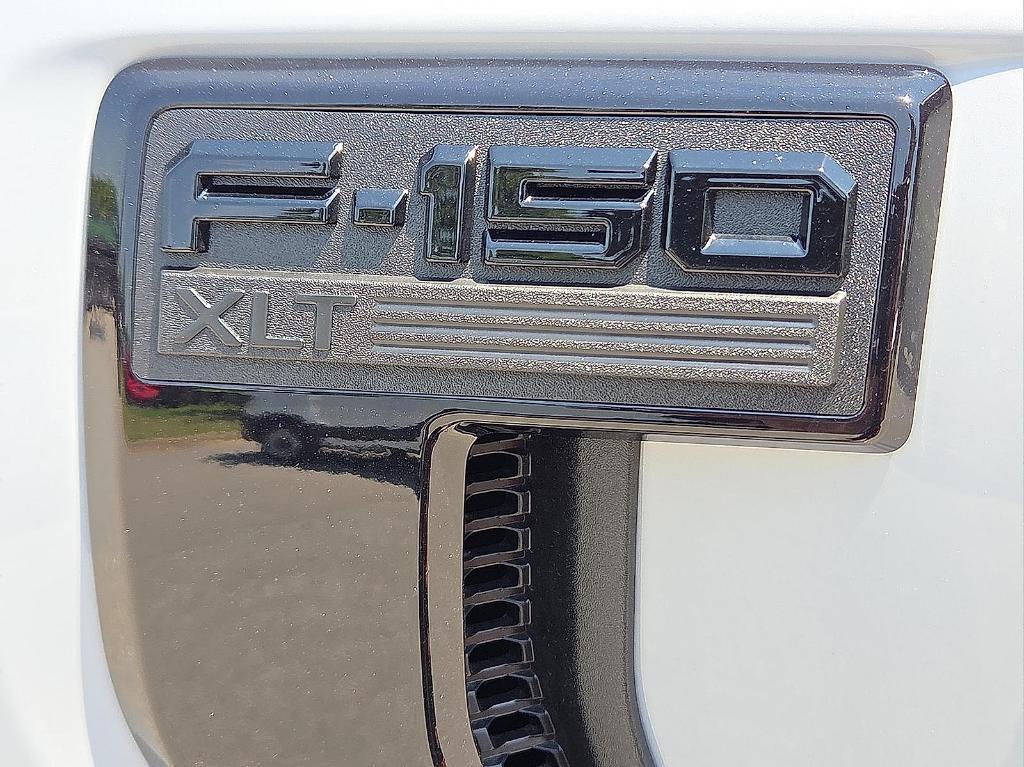 new 2025 Ford F-150 car, priced at $50,275