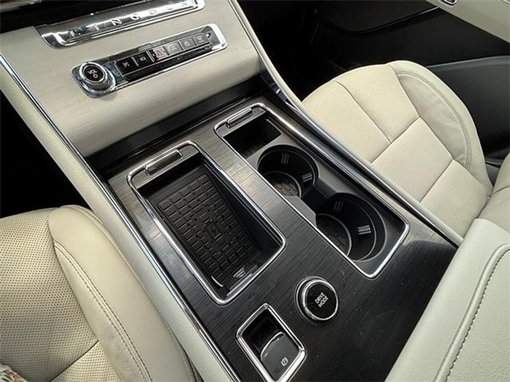 new 2025 Lincoln Aviator car, priced at $64,732