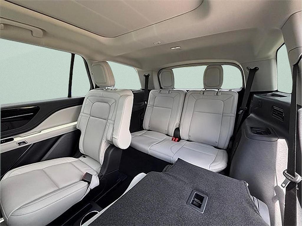 new 2025 Lincoln Aviator car, priced at $64,732