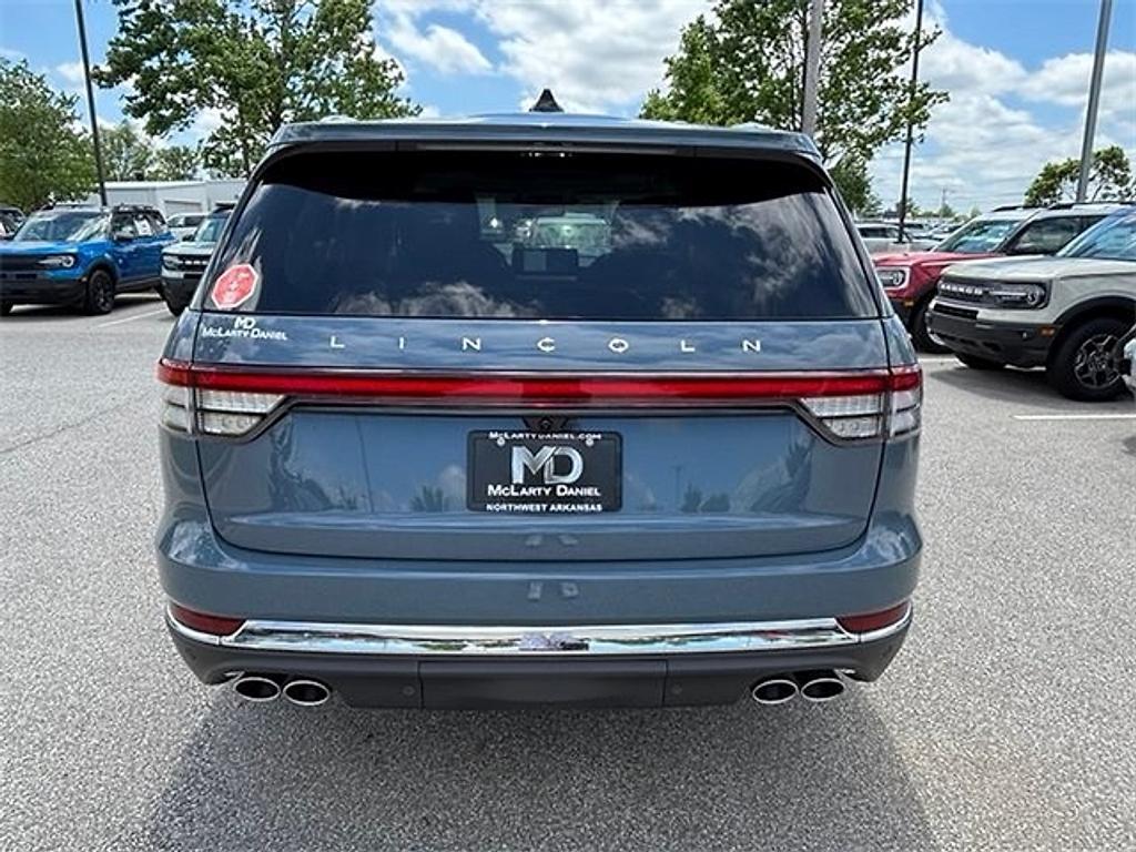 new 2025 Lincoln Aviator car, priced at $64,732