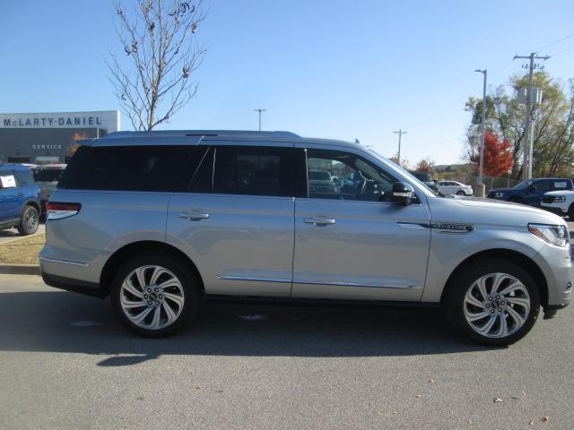 new 2024 Lincoln Navigator car, priced at $91,450