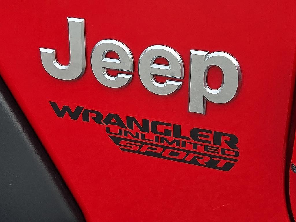 used 2020 Jeep Wrangler Unlimited car, priced at $27,301