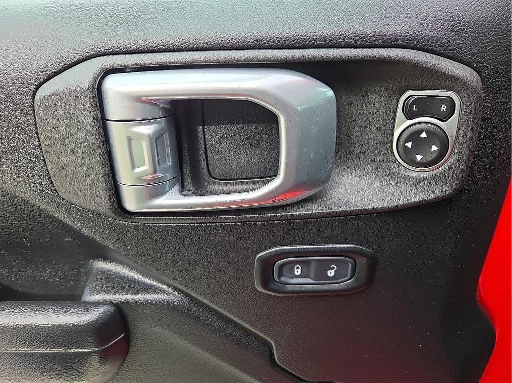 used 2020 Jeep Wrangler Unlimited car, priced at $27,301