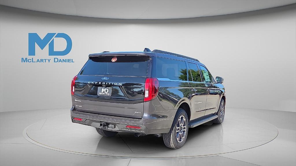 new 2025 Ford Expedition Max car, priced at $73,123
