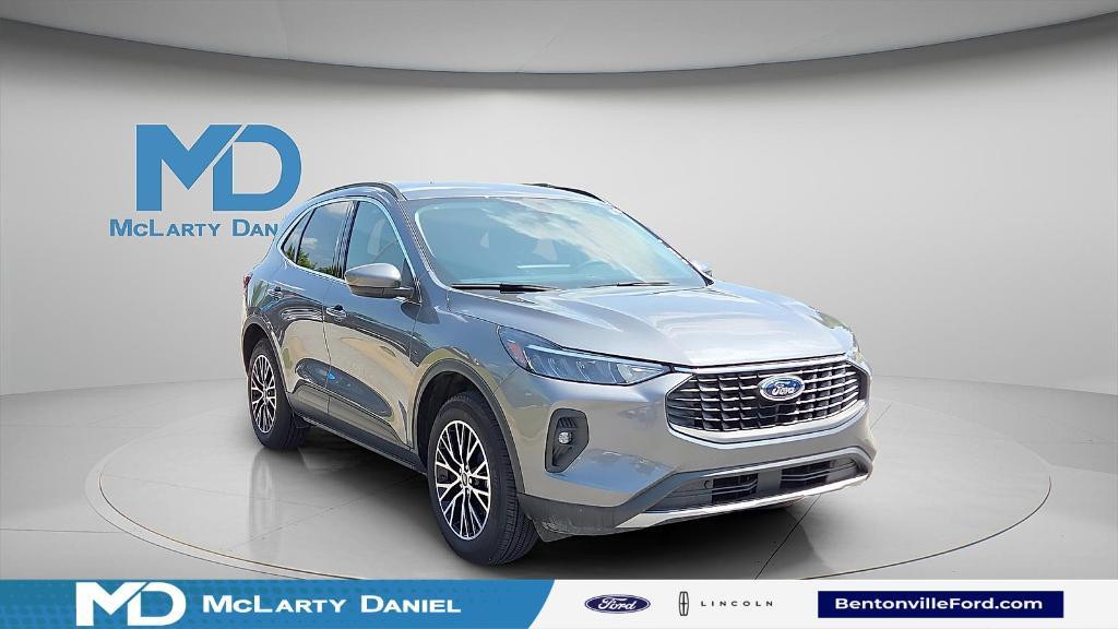 new 2025 Ford Escape car, priced at $31,663