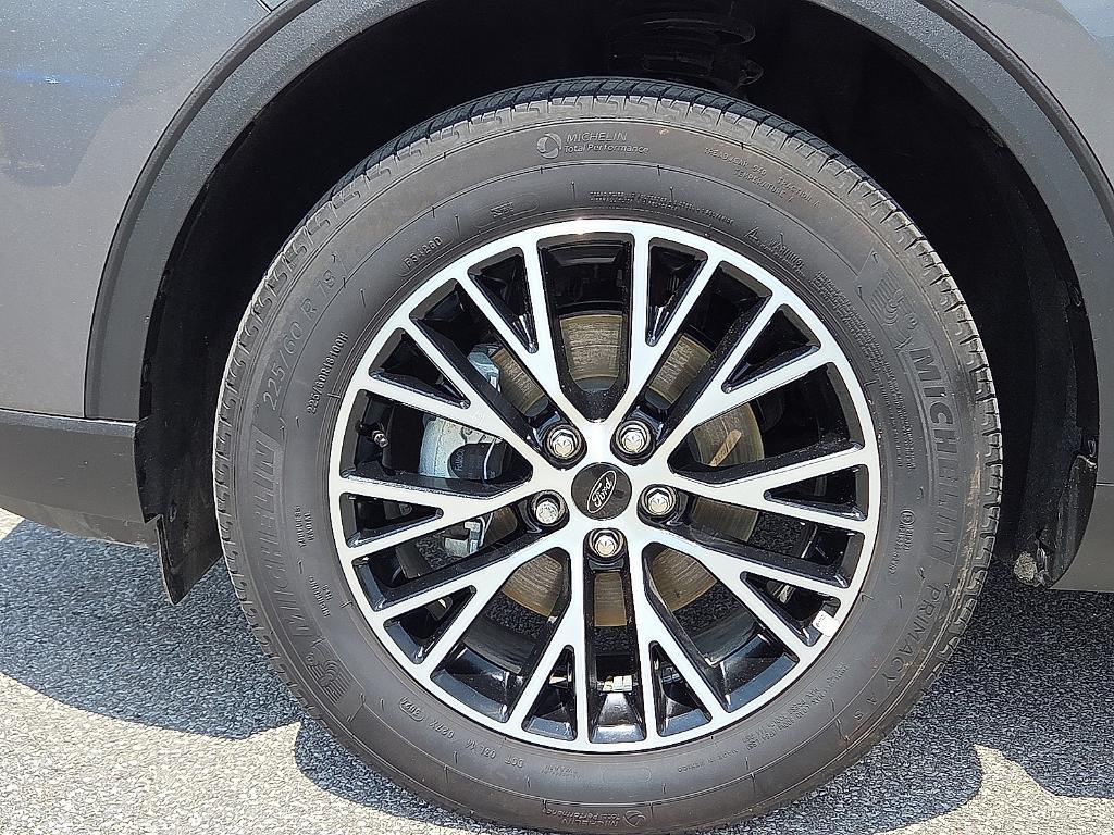 new 2025 Ford Escape car, priced at $31,663