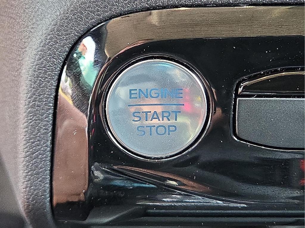 new 2025 Ford Escape car, priced at $31,663