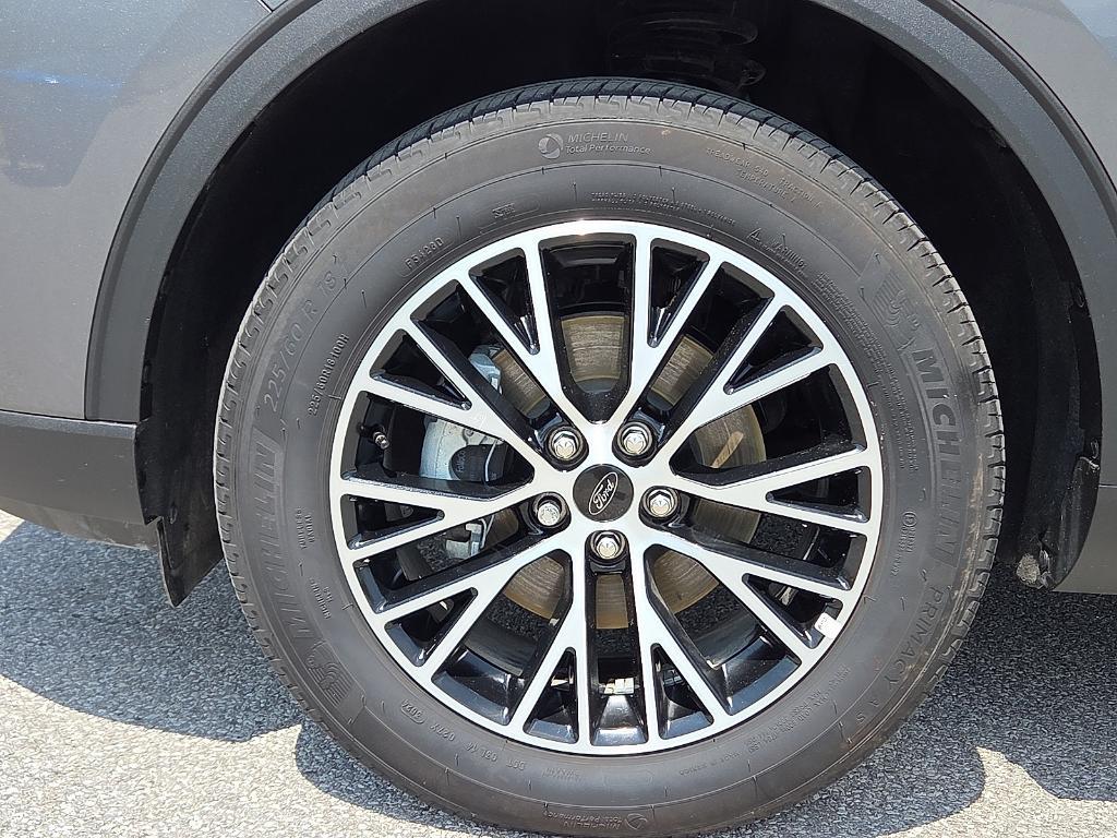 new 2025 Ford Escape car, priced at $31,663