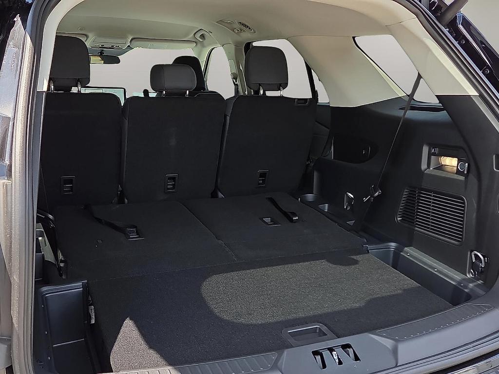 new 2025 Ford Explorer car, priced at $35,055