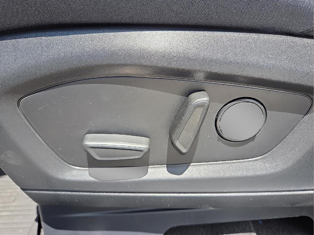 new 2025 Ford Explorer car, priced at $35,055
