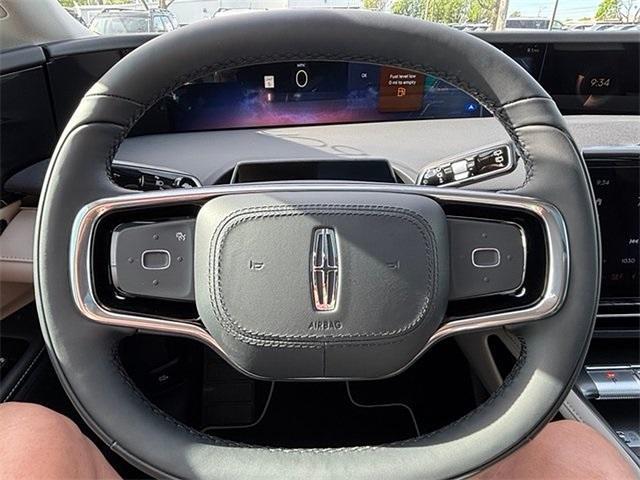 new 2025 Lincoln Nautilus car, priced at $53,608