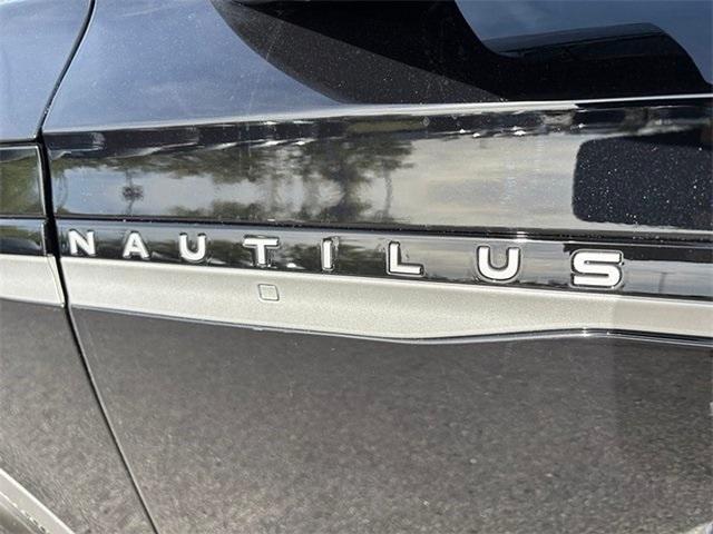 new 2025 Lincoln Nautilus car, priced at $53,608