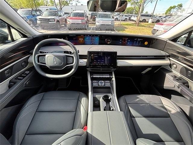 new 2025 Lincoln Nautilus car, priced at $53,608