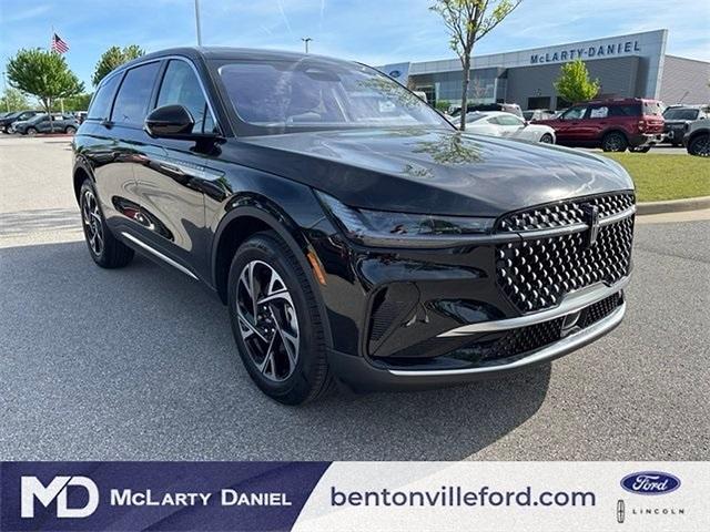 new 2025 Lincoln Nautilus car, priced at $53,608