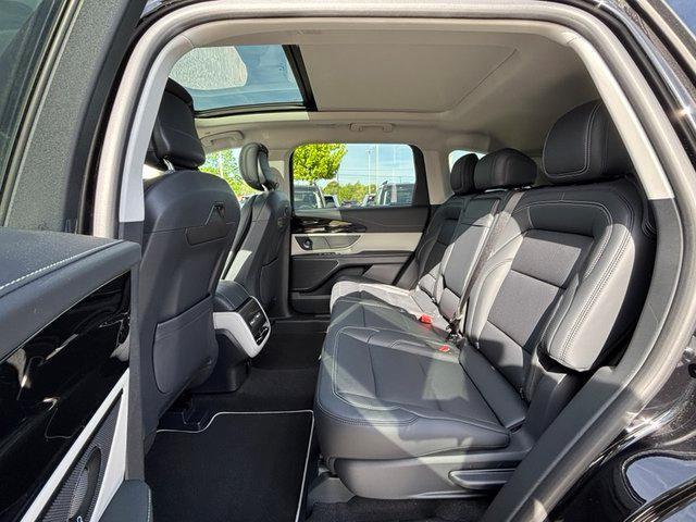 new 2025 Lincoln Nautilus car, priced at $55,357