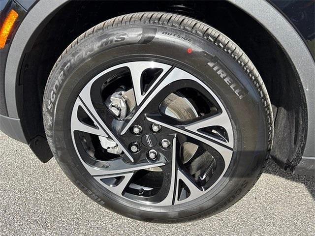 new 2025 Lincoln Nautilus car, priced at $53,608