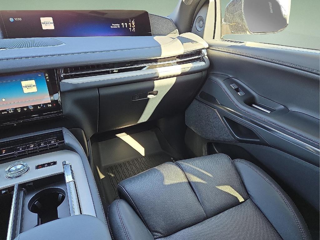 new 2025 Lincoln Navigator L car, priced at $111,765