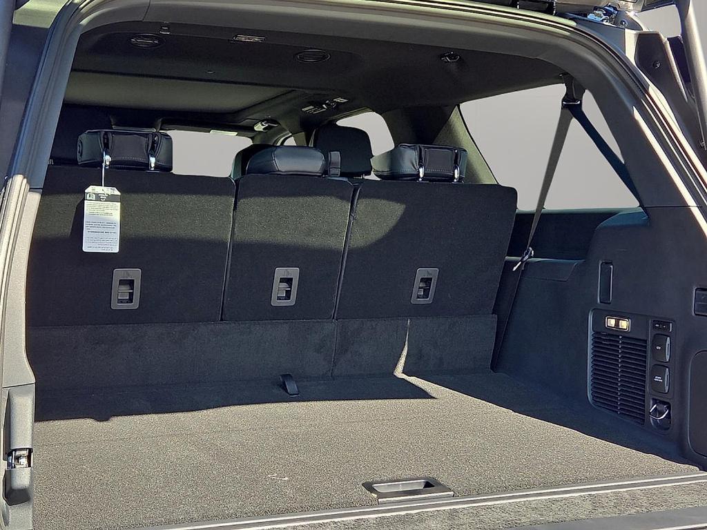 new 2025 Lincoln Navigator L car, priced at $111,765