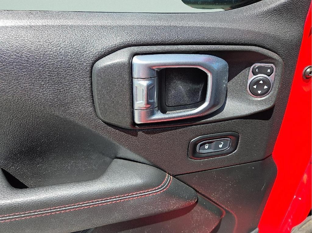used 2020 Jeep Wrangler Unlimited car, priced at $32,586