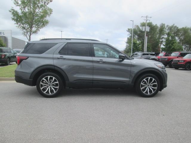 new 2025 Ford Explorer car, priced at $44,505