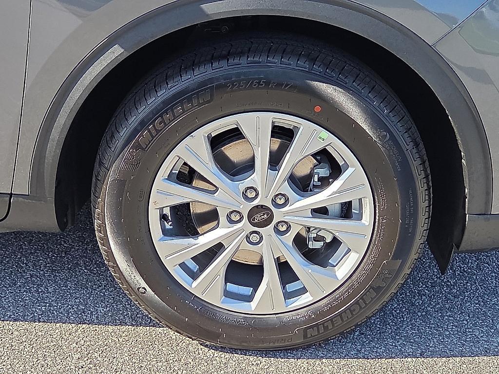 new 2025 Ford Escape car, priced at $24,533