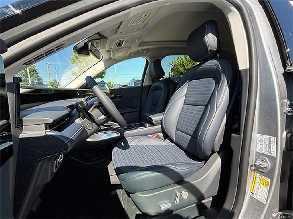 new 2025 Lincoln Nautilus car, priced at $57,465