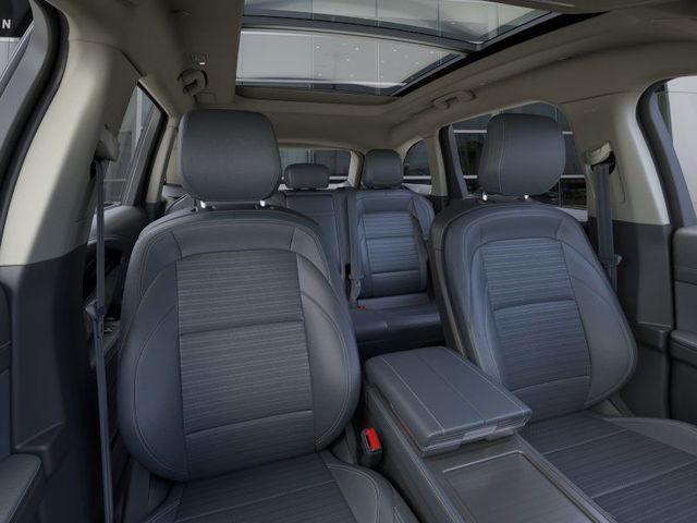 new 2025 Lincoln Nautilus car, priced at $60,658