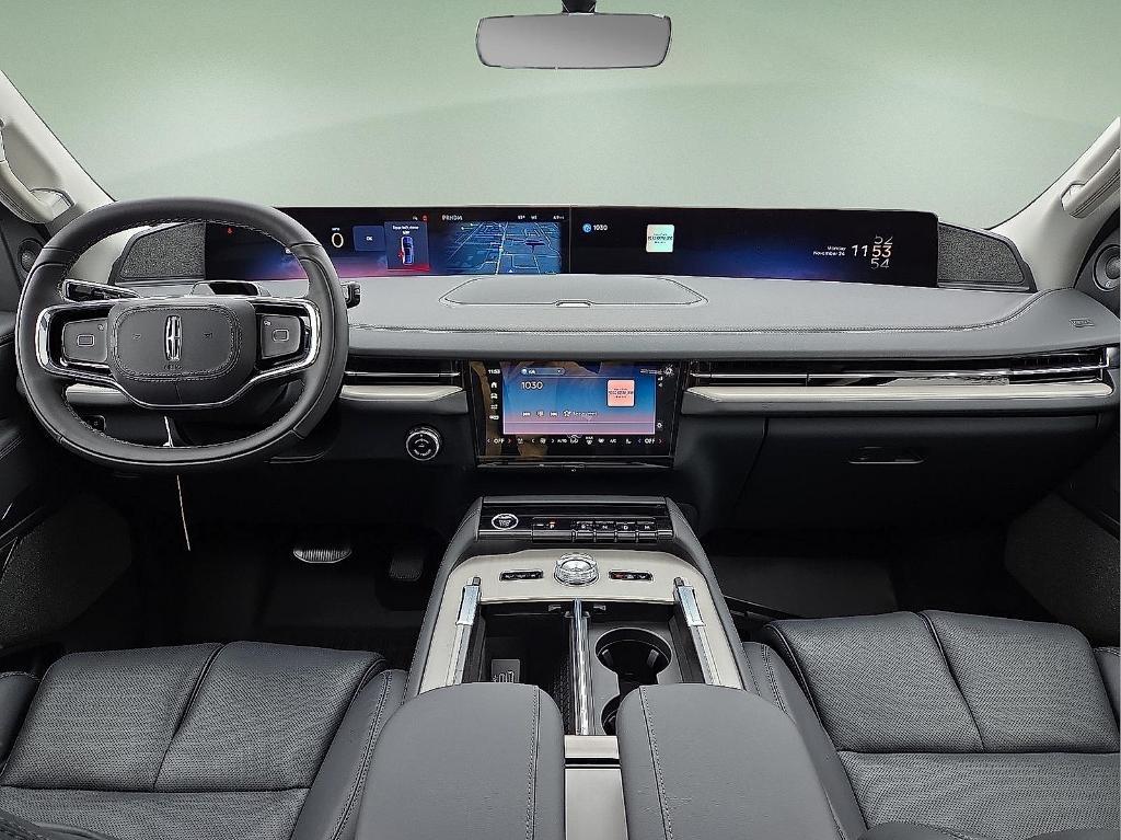 new 2025 Lincoln Navigator car, priced at $102,585