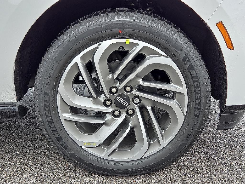 new 2025 Lincoln Navigator car, priced at $102,585