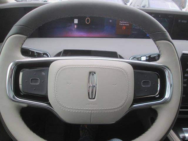 new 2025 Lincoln Nautilus car, priced at $56,718
