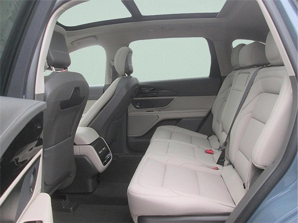 new 2025 Lincoln Nautilus car, priced at $56,088