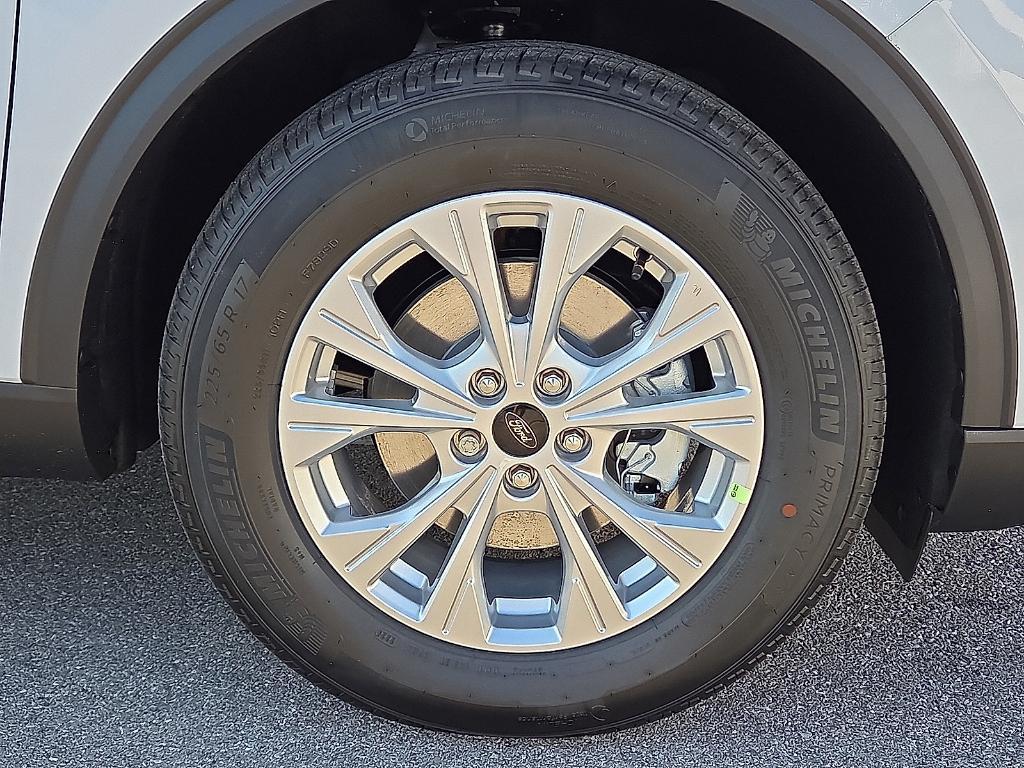 new 2025 Ford Escape car, priced at $24,717
