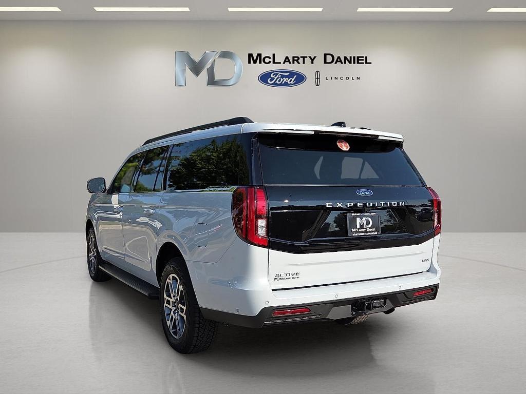 new 2025 Ford Expedition Max car, priced at $73,123