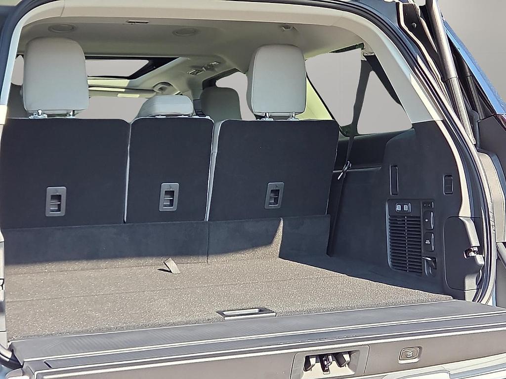 new 2025 Ford Expedition Max car, priced at $73,123