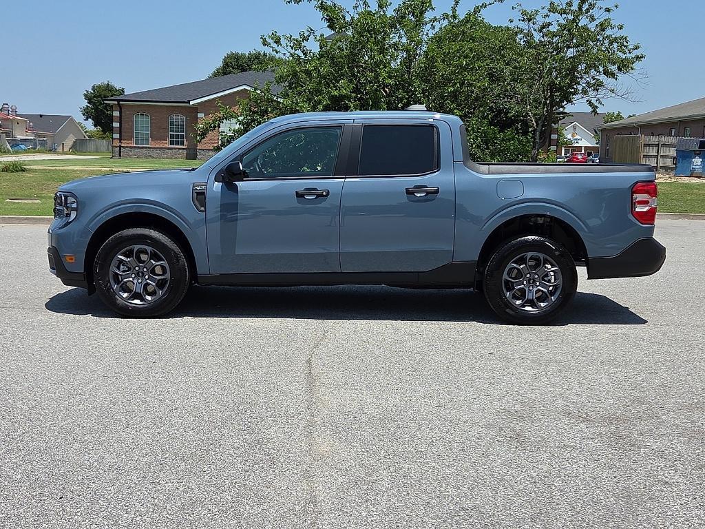 new 2025 Ford Maverick car, priced at $33,034