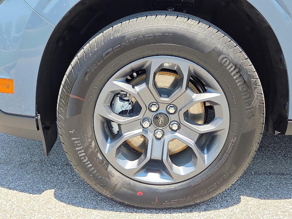 new 2025 Ford Maverick car, priced at $33,034