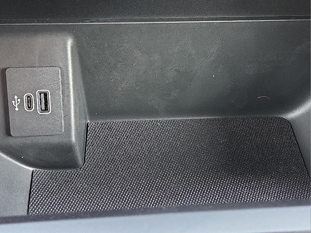 new 2025 Ford F-150 car, priced at $52,301