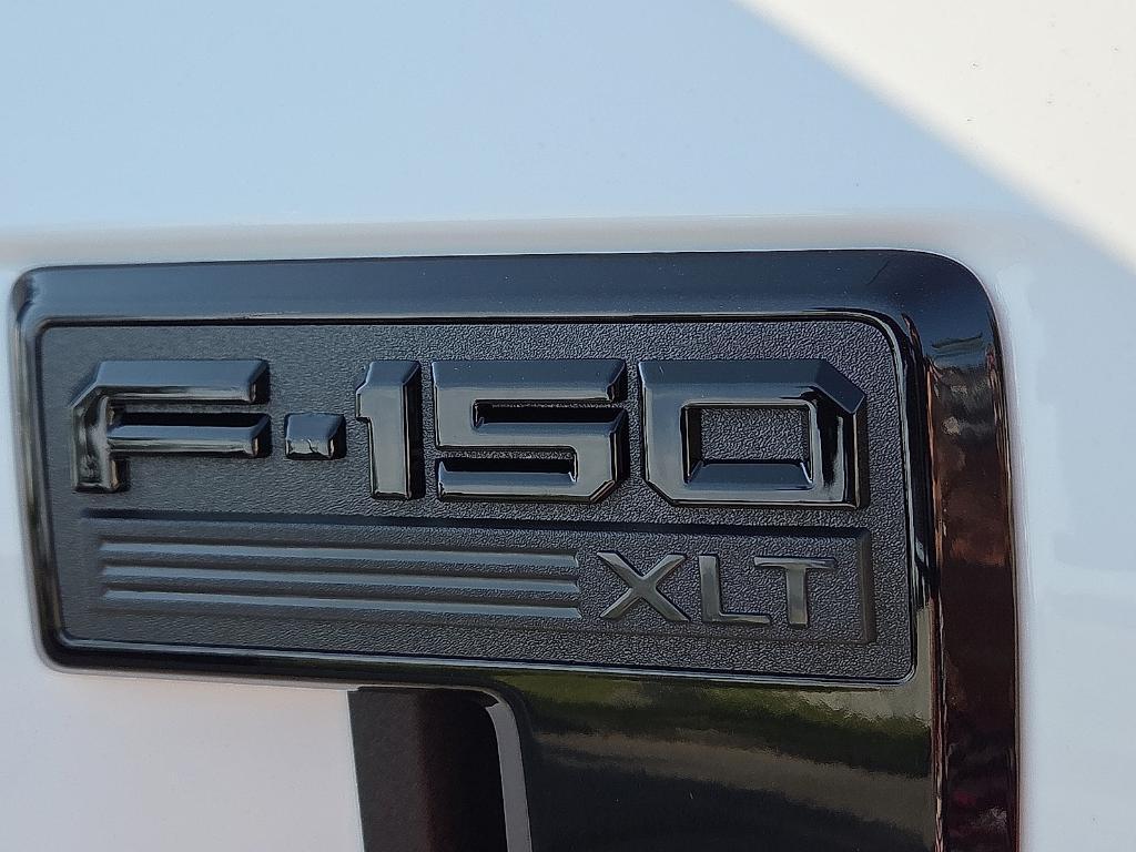 new 2025 Ford F-150 car, priced at $52,301