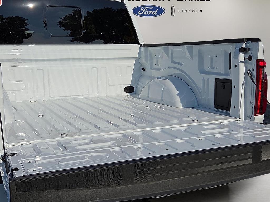 new 2025 Ford F-150 car, priced at $52,301