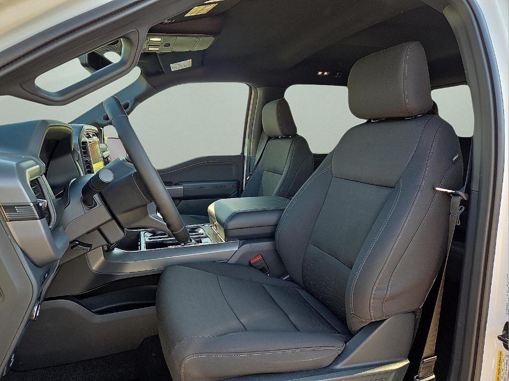 new 2025 Ford F-150 car, priced at $52,301