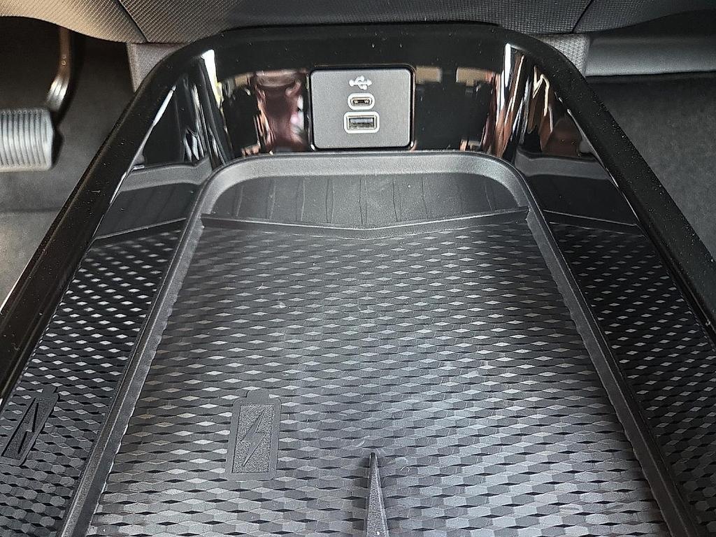 new 2025 Ford Mustang Mach-E car, priced at $38,718