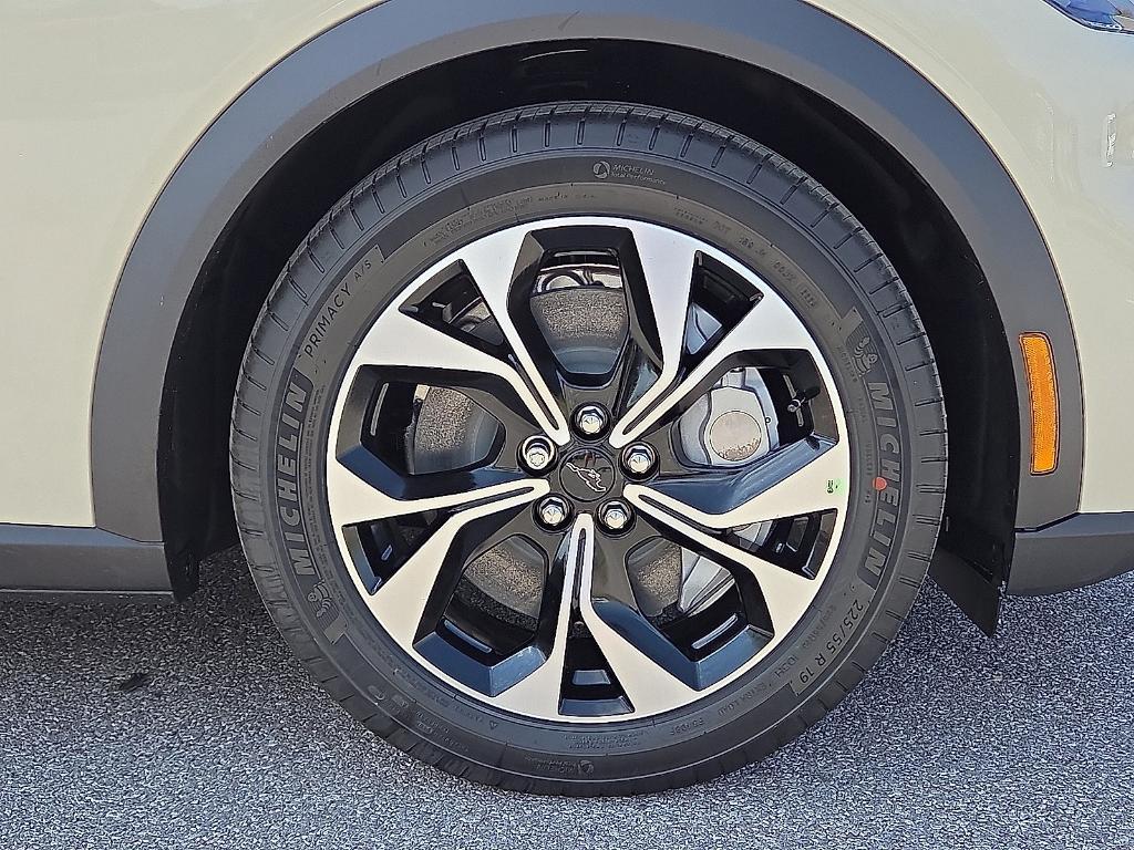new 2025 Ford Mustang Mach-E car, priced at $38,718