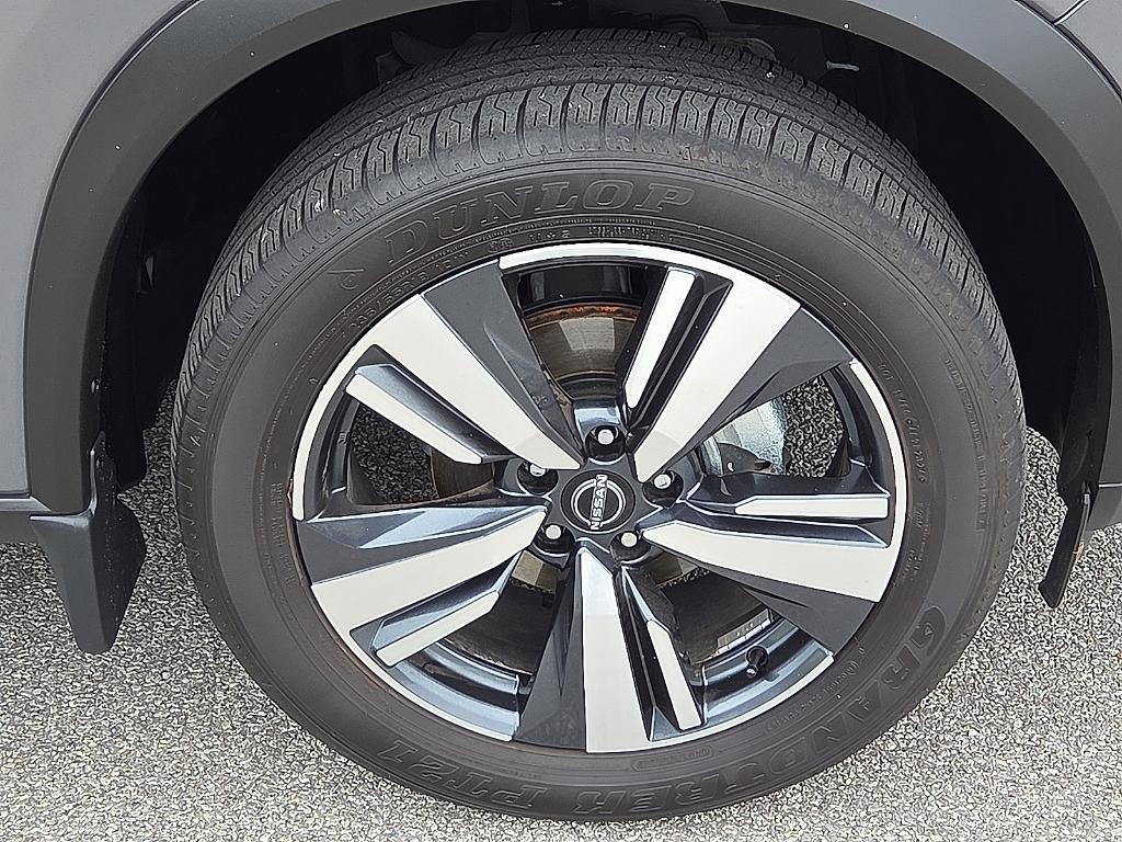 used 2024 Nissan Rogue car, priced at $31,340